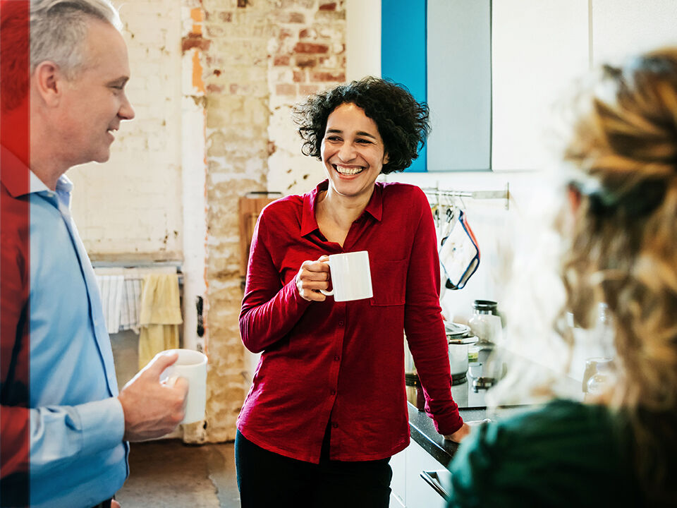 Groupe de personne prenant le caf&eacute;