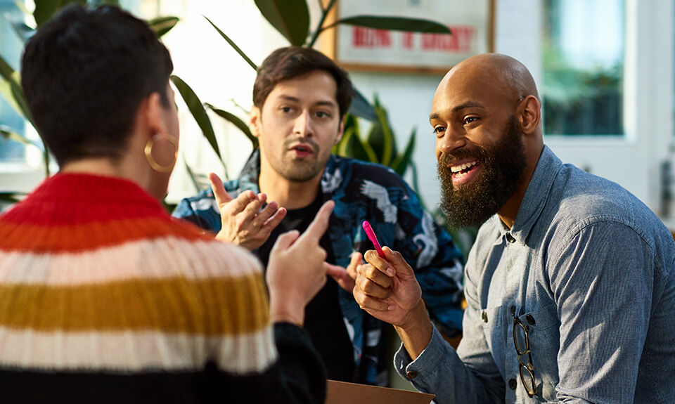 temoignage neo business groupe de personnes reunion travail